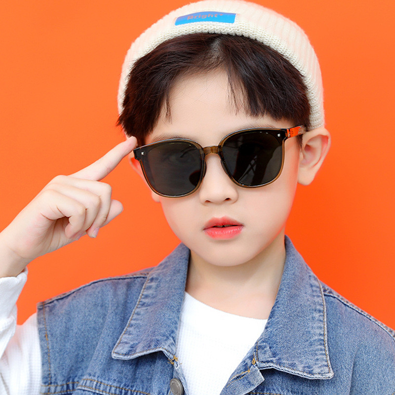เด็กชายสไตล์ใหม่กรอบใหญ่บังแดดพับได้แว่นกันแดดป้องกันดวงตาโพลาไรซ์ป้องกันรังสีอัลตราไวโอเลตเด็กแว่นกันแดด