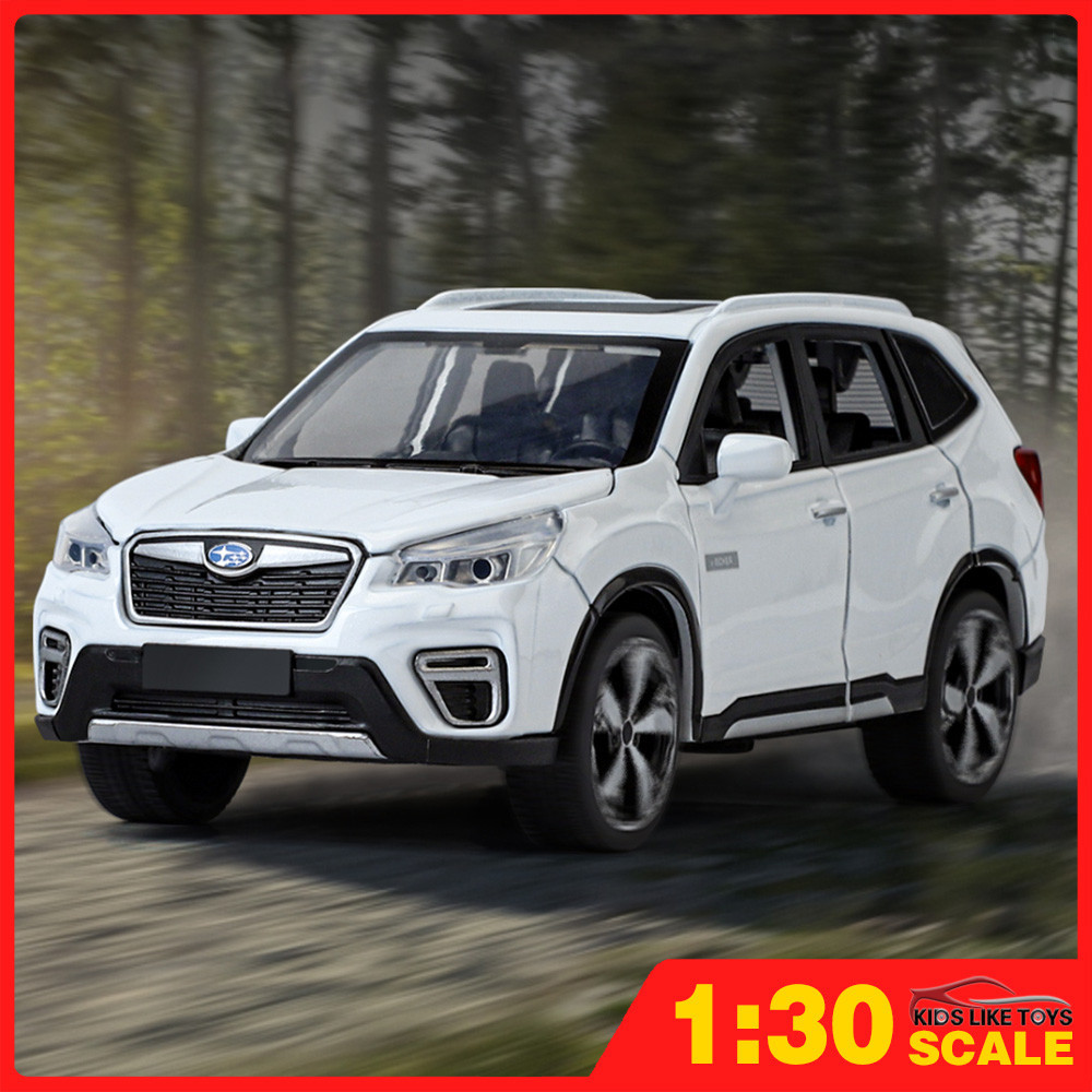 Klt 1:30 Subaru Forester โลหะของเล่นรถ Diecast รถสําหรับชายเด็กจําลองเสียง Light Effect ของขวัญงานอดิเรกคอลเลกชัน
