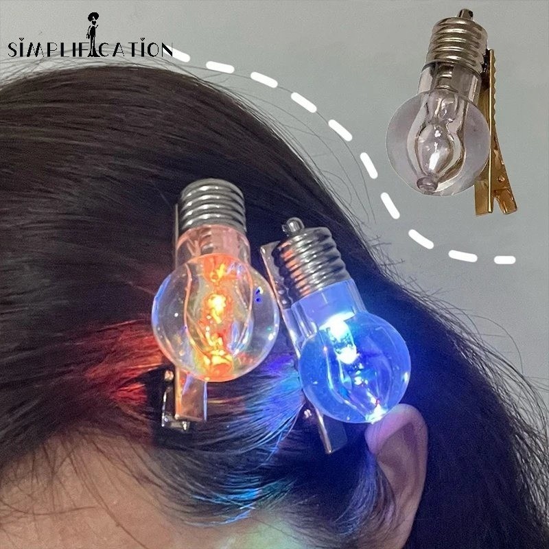 กิ๊บสนุกและตลกจะสว่างขึ้นหลอดไฟกิ๊บหญิงตลกแฟลชเรียบหนึ่งคําคลิปอินเทอร์เน็ตคนดังคลิปอุปกรณ์ผม