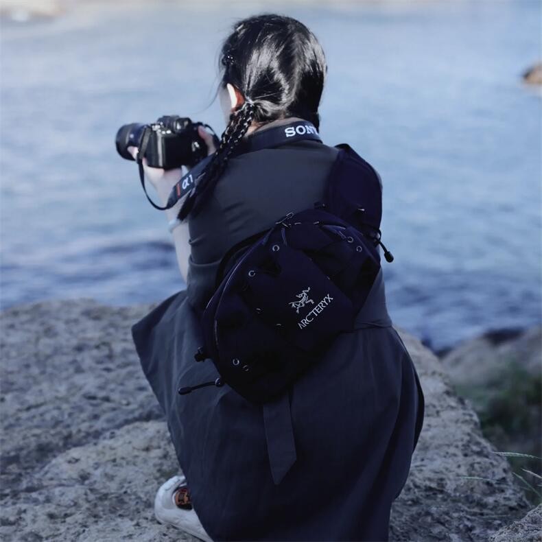 Arcteryx ไก่โครงกระดูกนกกระเป๋า Q5 Waistpack กลางแจ้งกันน้ําแฟชั่น Messenger Fanny กระเป๋าสะพายกระเป๋าหน้าอกเอวกระเป๋า
