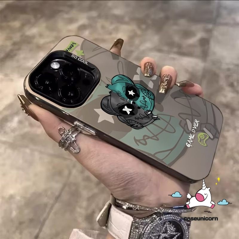 การ์ตูนหมีรุนแรงแบรนด์อินเทรนด์ Cool Graffiti น่ารักคู่สําหรับ IPhone 11 12 13 15 14 Pro Max 7Plus XR 8 15 14 7 Plus X XS Max SE 2020 หรูหราชุบโลหะเลนส์กรณี