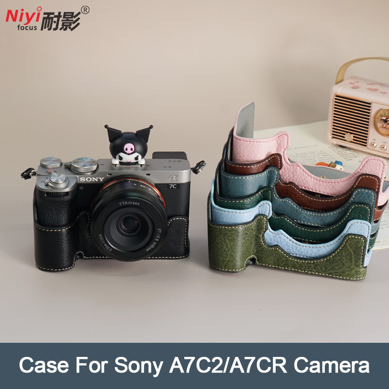 Sony A7CR A7C2 หนัง PU กล้องฐานกระเป๋าสําหรับ Sony A7R5 A7M4 Sony A7 Mark 4 IV A7R Mark V 5 ครึ่งปลอกกระเป๋า 1/4 สกรู