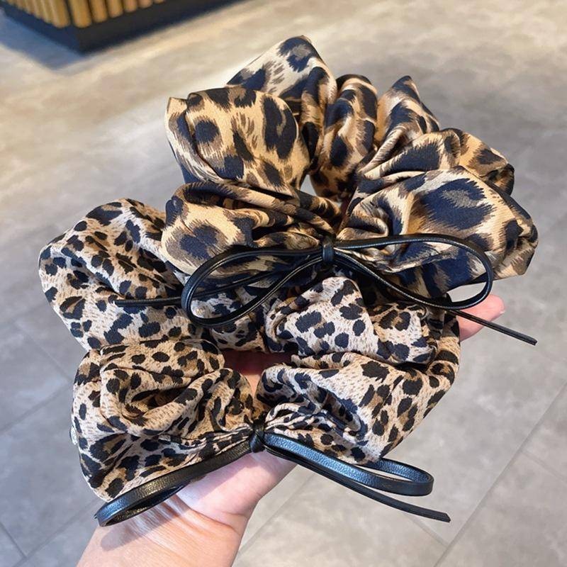 ฤดูใบไม้ร่วงฤดูหนาวรูปแบบใหม่เสือดาวพิมพ์ Scrunchy ผม Tie High-End Feel Bow Head เชือกขนาดใหญ่ความยืดหยุ่นสูงผมหางม้าสูง