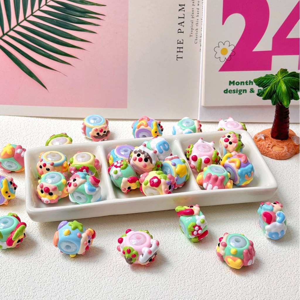 Pop Mart ห่อน้ํามันน้ําตาลถั่วมือวาดลูกปัดลูกปัด diy ลูกปัดหลวมทําด้วยมือสร้อยข้อมืออุปกรณ์เสริมเครื่องประดับอุปกรณ์เสริม