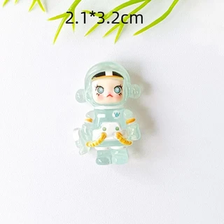 10 ชิ้น Luminous Glow SP นักบินอวกาศเรซิ่น Charms สําหรับ DIY (9-343)888