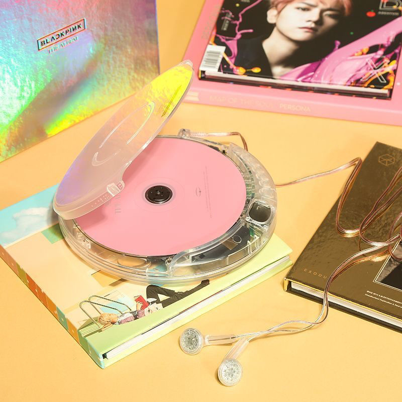 สต็อกเครื่อง CD โปร่งใสเต็มรูปแบบเครื่องเล่น Walkman แบบพกพาพร้อมสาย USB หูฟังซีดีแบบสุ่ม