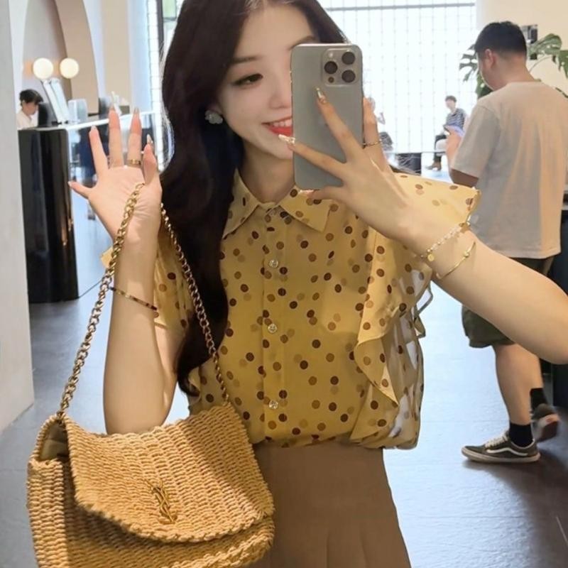ohho เสื้อเชิ้ตลายจุด สำหรับสุภาพสตรี ขอบระบายสวย ทันสมัย ผ้าระบายอากาศ นุ่ม สวมใส่สบาย #99100