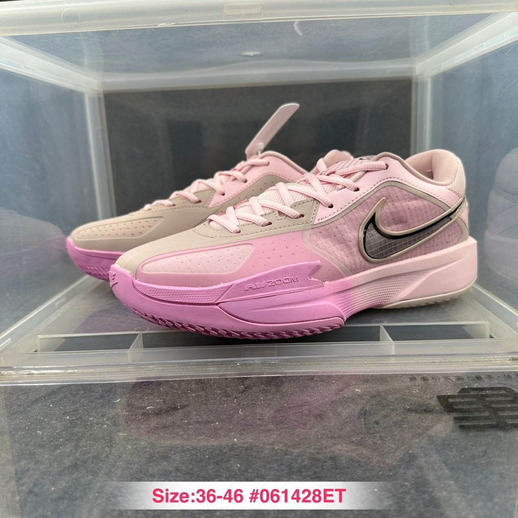 รองเท้าบาสเก็ตบอล Cut Cross GT รุ่นที่ 3 ออกแบบให้น้ำหนักเบา กันลื่น และทนทาน สำหรับทุกการแข่งขัน