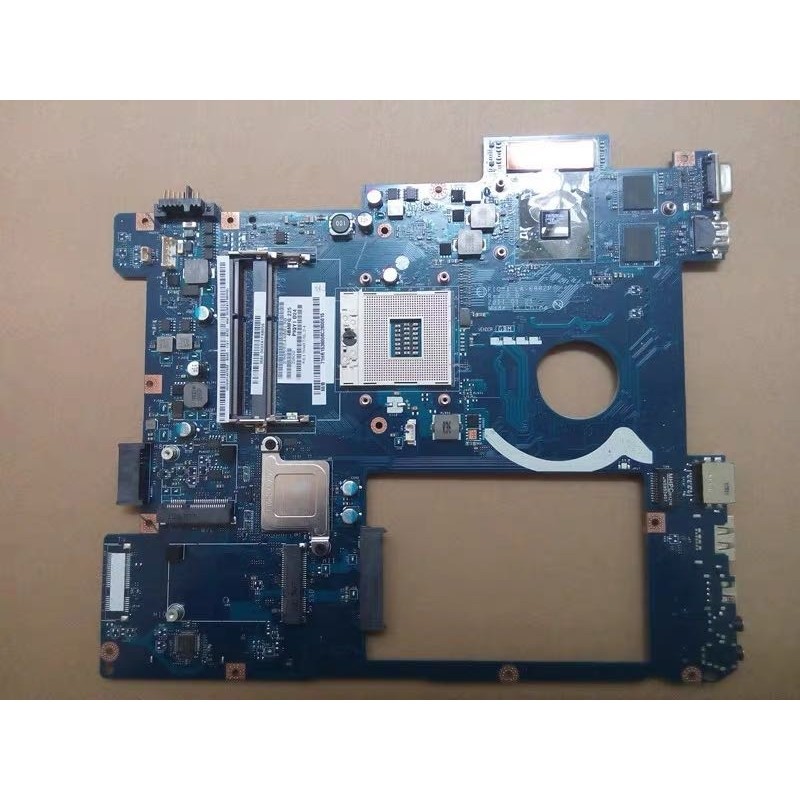 Lenovo Lenovo Y570 Y580 PIQY1 LA-6882P HM65 ขายเมนบอร์ด
