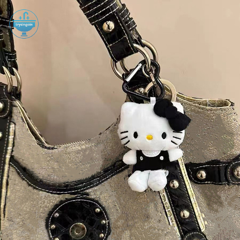 [trysingoin] สีดํา Y2K Hello Kittys ตุ๊กตา Plush Love รูปพวงกุญแจสาวน่ารักการ์ตูนกระเป๋าเป้สะพายหลังจี้ Kawaii ตกแต่งของเล่นเด็กของขวัญ TH
