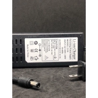 ที่ชาร์จ 21v 2a สำหรับลิเธียมไอออน อแดปเตอร์ 21V 2A
