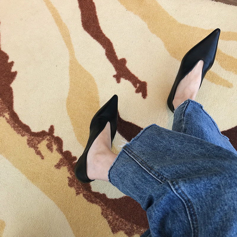 Occalook Pointed Toe ปั๊ม Classy สไตล์ใหม่พร้อมสต็อกแฟชั่นรองเท้าหนังขนาดเล็ก Retro Early ฤดูใบไม้ผลิแบน Casual Low-Heeled Slimmer ดูรองเท้าแต่งงานแม่มดรองเท้า