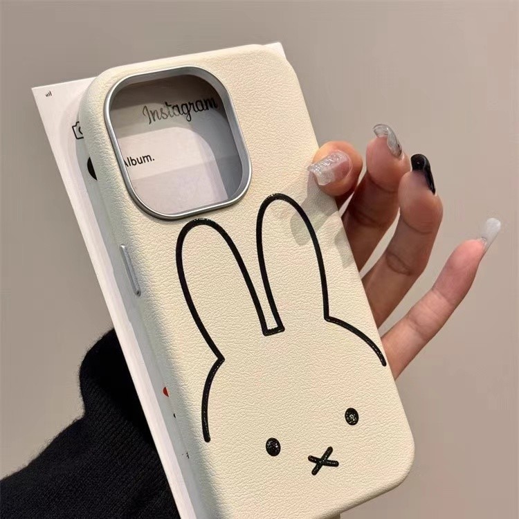 น่ารัก Miffy Bunny จี้หนังเคสโทรศัพท์สําหรับ iPhone16 15 14 13 12 Pro Max กันกระแทกกล้องป้องกันการตกฮาร์ดปกหลัง
