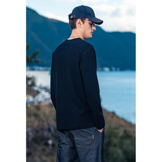 MANMAN แขนยาวผู้ชาย สีล้วน เสื้อผู้หญิง ชุดคู่รัก แมทช์ลุคง่าย แบบหลวม เรียบง่าย