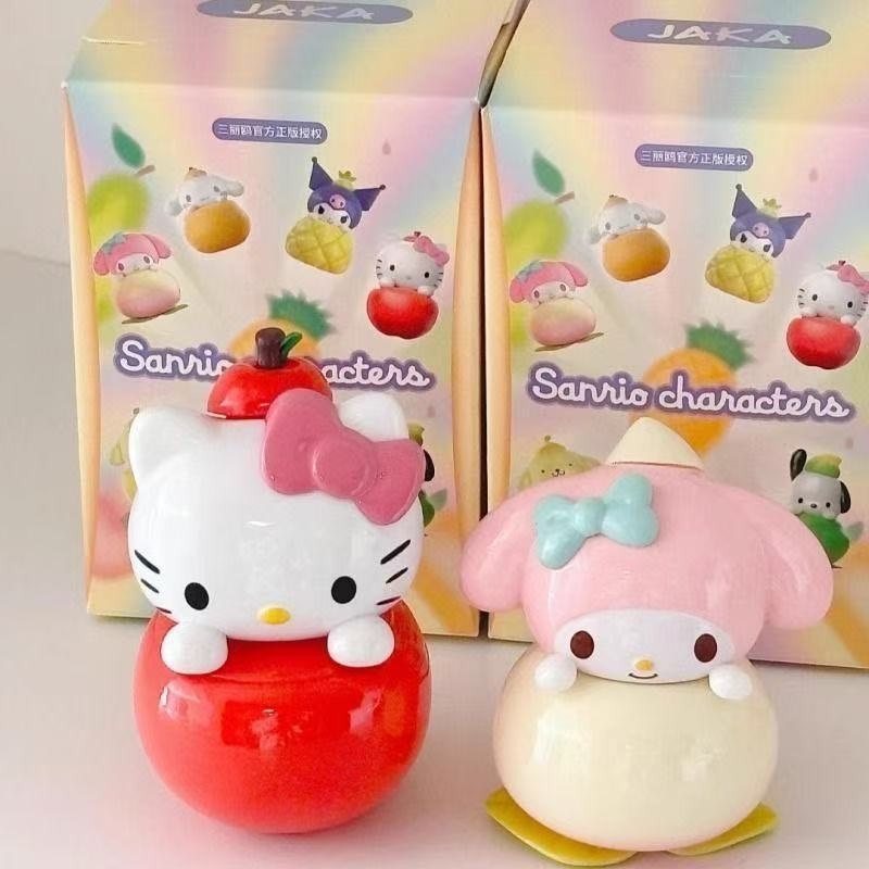 ซานริโอ รูปตุ๊กตาตุ๊กตาของแท้ ซานริโอ ครอบครัว ปาชา สุนัขผลไม้แซนวิชชุดประกอบรูปปริศนากล่องเครื่องประดับน่ารักสาวของขวัญ