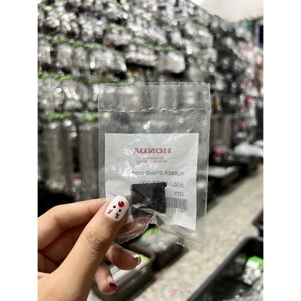 ‼️เเท้​เบิก​ศูนย์​‼️ลูกยางขาตั้ง​คู่​  Wave125​บังลม​ Wave125​s​หัวเถิก​ Wave125R​ Wave125​เก่า