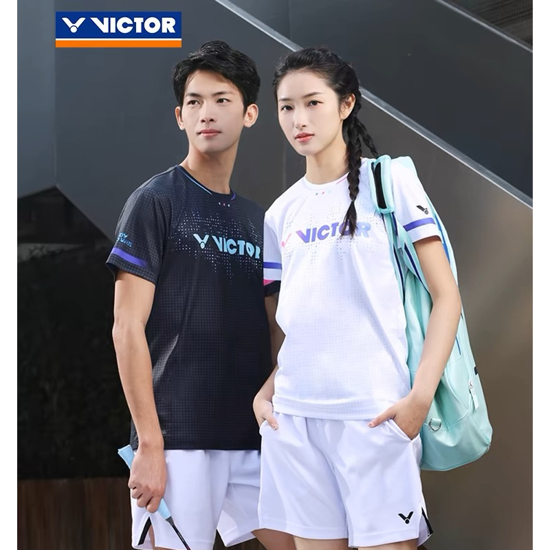 เสื้อผ้าแบดมินตัน ชัยชนะ ใหม่สําหรับผู้ชายและผู้หญิงกีฬาและการฝึกอบรมที่เดินทางมาพักผ่อนระบายอากาศความเร็วการอบแห้ง