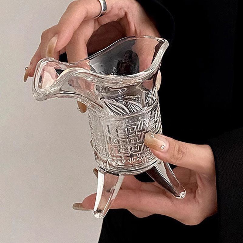 Ins ตลกโบราณ Qin Shi Huang ถ้วยชาแจ๊สเพลงถ้วยโบราณจักรพรรดิสามขาแก้วไวน์สร้างสรรค์