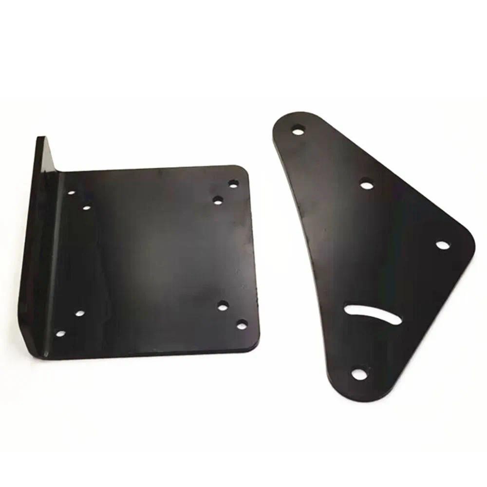 1pc เหล็กคาร์บอน L-Type Bracket Fix Racing Simulator Display Fixture Triple Screen Bracket มุมแผ่นเชื่อมต่อสามเหลี่ยม