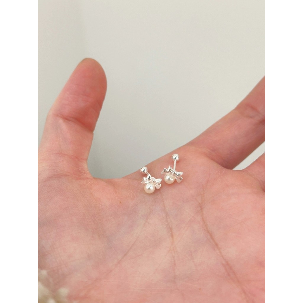 Mini Butterfly Knot Pearl Stud