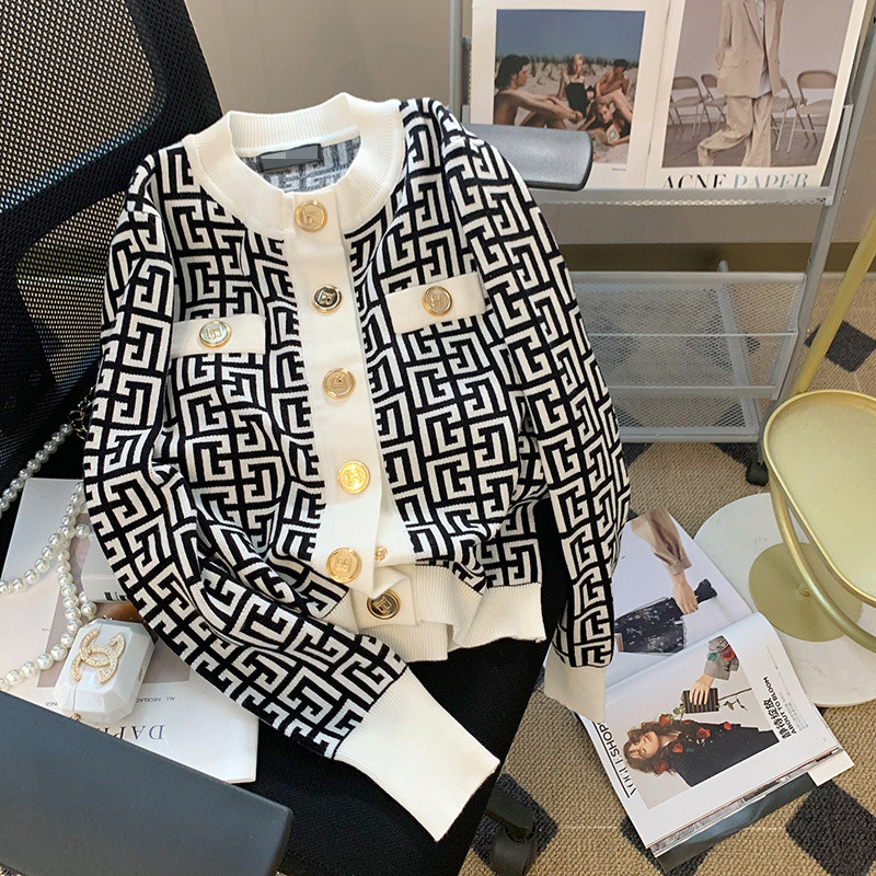 Women's Cardigan New Sweater Classic Style Autumn2022Coat Slimming Contrast Color Graceful and Fashionable Long Sleeve Knitted High Sense