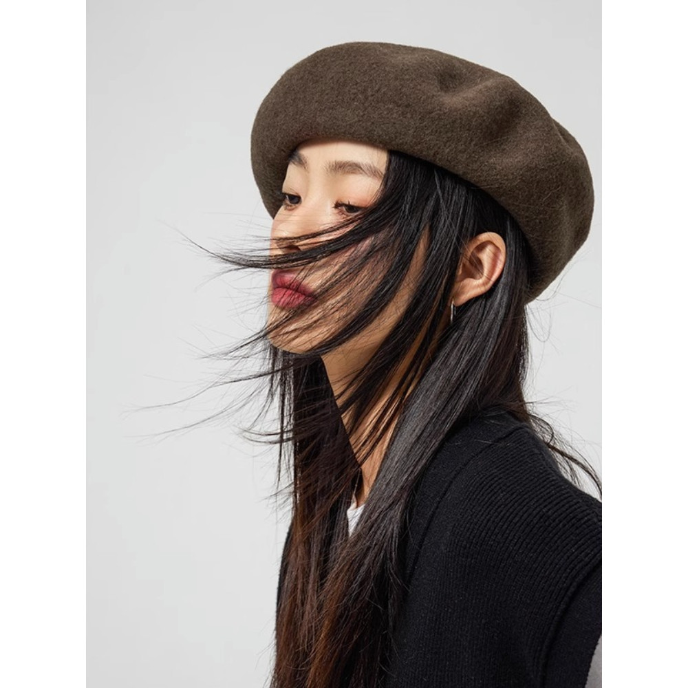 Misskoi [คลังสินค้าพร้อม] Dopamine สีทึบขนสัตว์ Beret หญิงเวอร์ชั่นเกาหลีแฟชั่นจิตรกรหมวกฤดูใบไม้ร่วงฤดูหนาวศิลปะเกาหลี Retro หมวกทําด้วยผ้าขนสัตว์