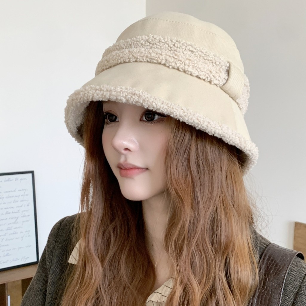 เยื่อหุ้มสมอง [พร้อมสต็อก] ถังหมวกหญิงฤดูหนาวใบหน้าถังหมวกทุกการแข่งขันอบอุ่นแกะขนแกะพื้นผิวเย็บหมวกถังหมวกใบหน้าขนาดเล็ก
