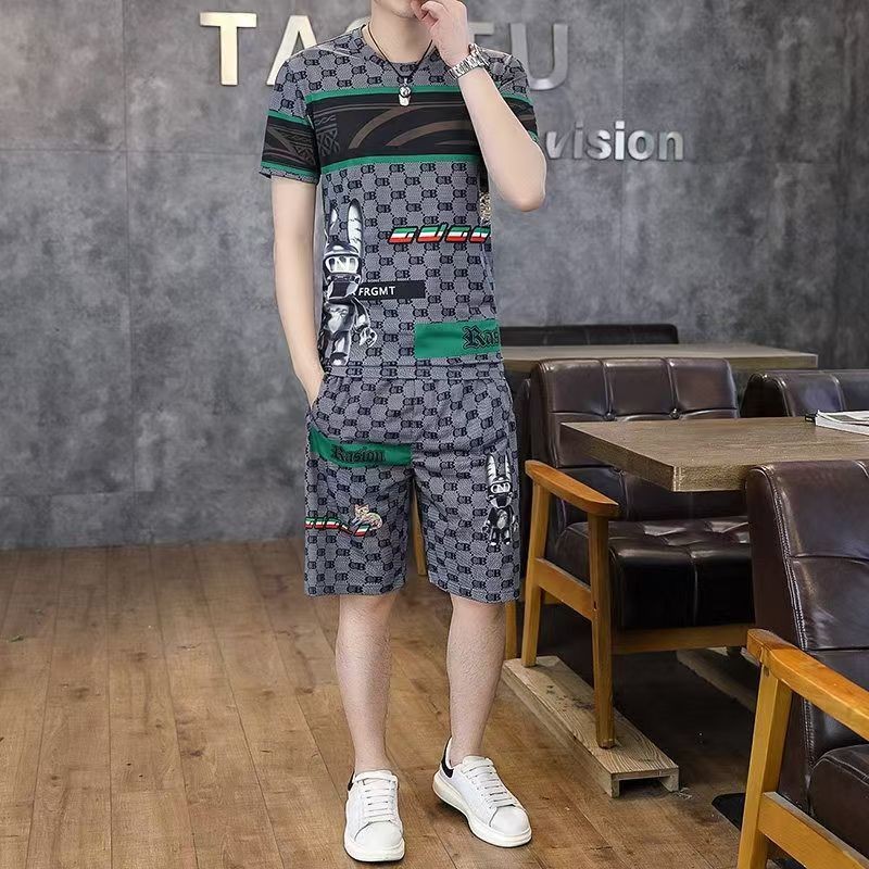 ผู้ชายฤดูร้อนผ้าไหมน้ําแข็งแขนสั้นชุดสบายๆพิมพ์กางเกงขาสั้นบางถนนสวมใส่อินเทรนด์หล่อชุดสองชิ้น