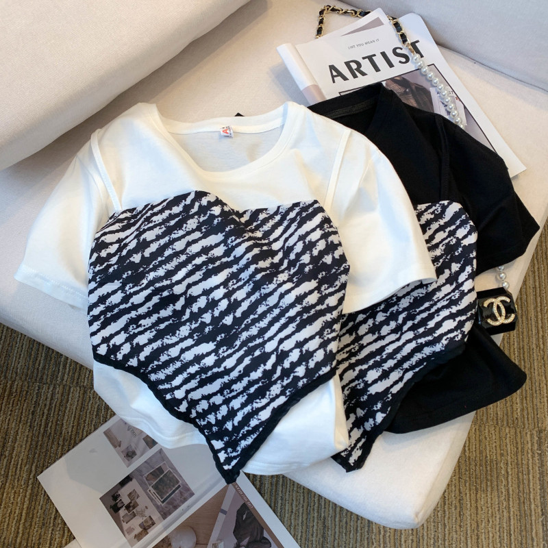 เสื้อสตรีฤดูร้อนแขนสั้นไม่สม่ําเสมอ