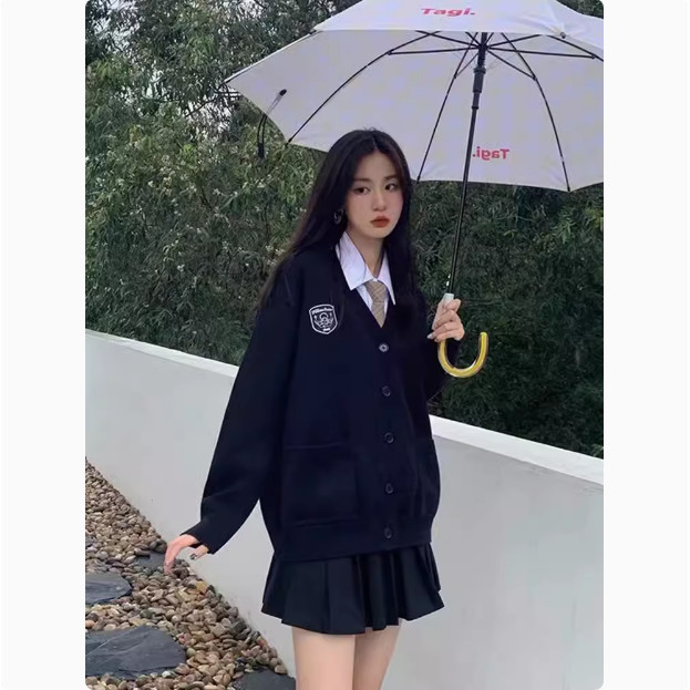 ฤดูใบไม้ร่วงและฤดูหนาว JK เครื่องแบบเสื้อสเวตเตอร์สไตล์ญี่ปุ่นสไตล์วิทยาลัยโรงเรียนความรู้สึกถักเสื้อคาร์ดิแกนคอวีแขนยาวหลวมสไตล์เสื้อโค้ทที่เข้ากันได้ทั้งหมดโอ้ม้า dmft