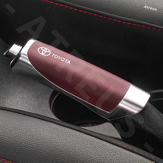 Toyota ปลอกหุ้มเบรคมือสําหรับรถยนต์ หนัง ปลอกหุ้มเบรคมือ กันลื่น ครอบเบรคมือ สำหรับ Toyota Prius Fortuner Corolla Cross CHR Camry Wish Veloz Estima Sienta Yaris Ativ Altis Hilux Revo Hiace อุปกรณ์ตกแต่งรถยนต์