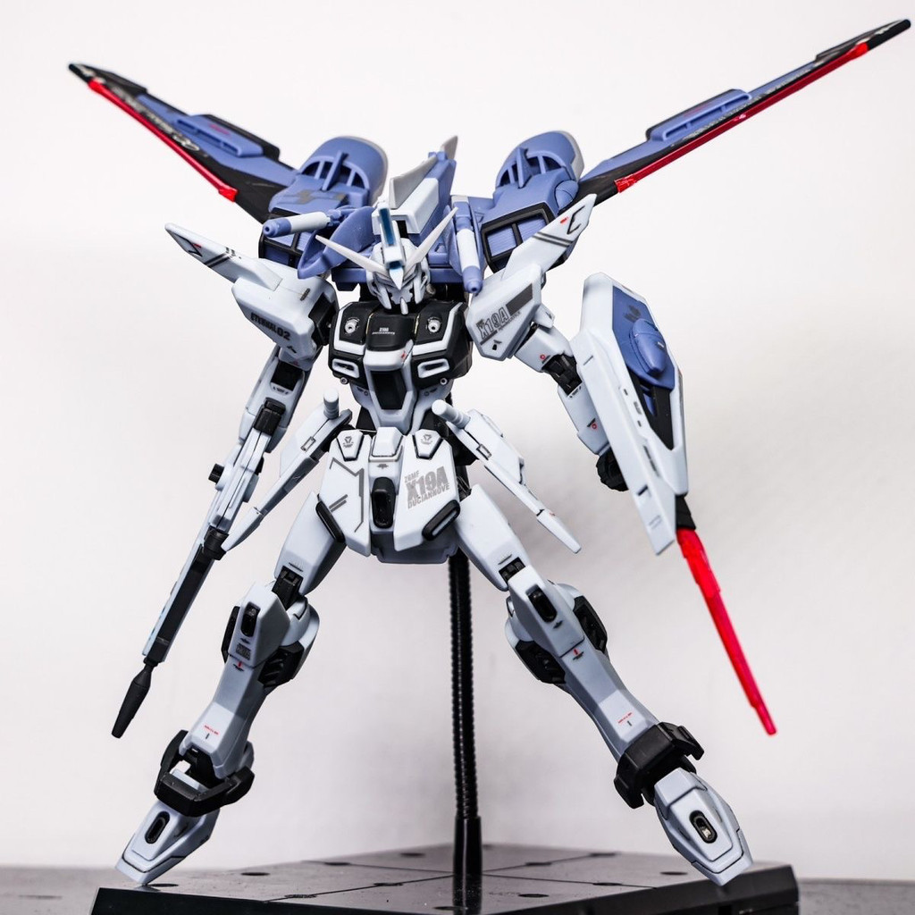 Star Reprint Unstart การจับคู่สีทารกแรกเกิด Infinite Justice HG 1: 144 กันดั้มประกอบรุ่นรูป