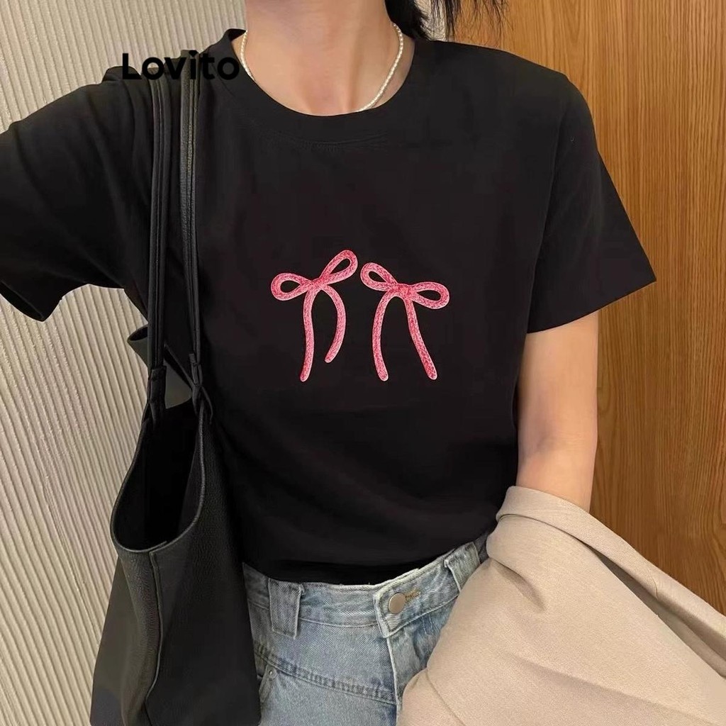 Lovito เสื้อยืดลายโบว์ผีเสื้อลำลองสำหรับผู้หญิง LNE73700