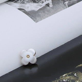 1ชิ้น โคลเวอร์ ใบไม้ ปุ่มโลหะผสมโลหะสําหรับผู้หญิงเสื้อคาร์ด…