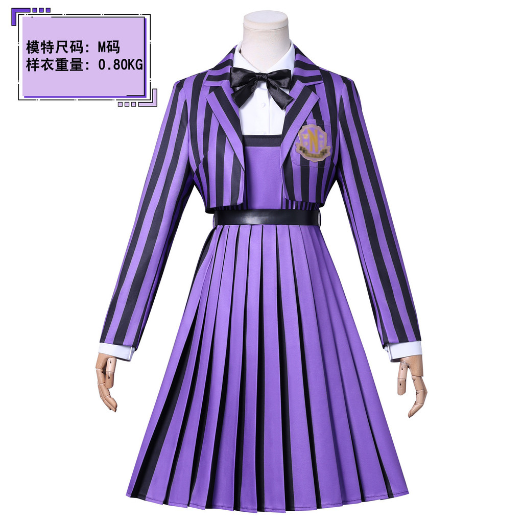ชุดคอสเพลย์นักเรียนสีม่วงสดใส จาก American Horror Story สำหรับวันฮาโลวีน