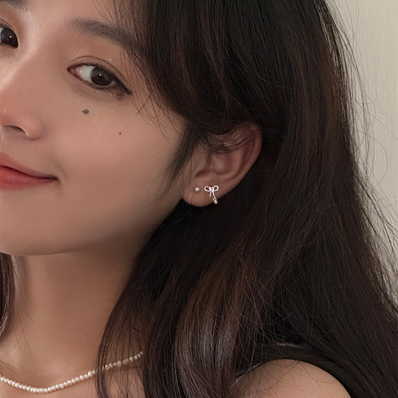 เราดอกไม้ที่ละเอียดอ่อนส925เงินคริสตัลโบว์เจาะต่างหูสําหรับผู้หญิงสาว ไม่แพ้ง่าย หูกระดุมอุปกรณ์เครื่องประดับ - รูปที่ 4