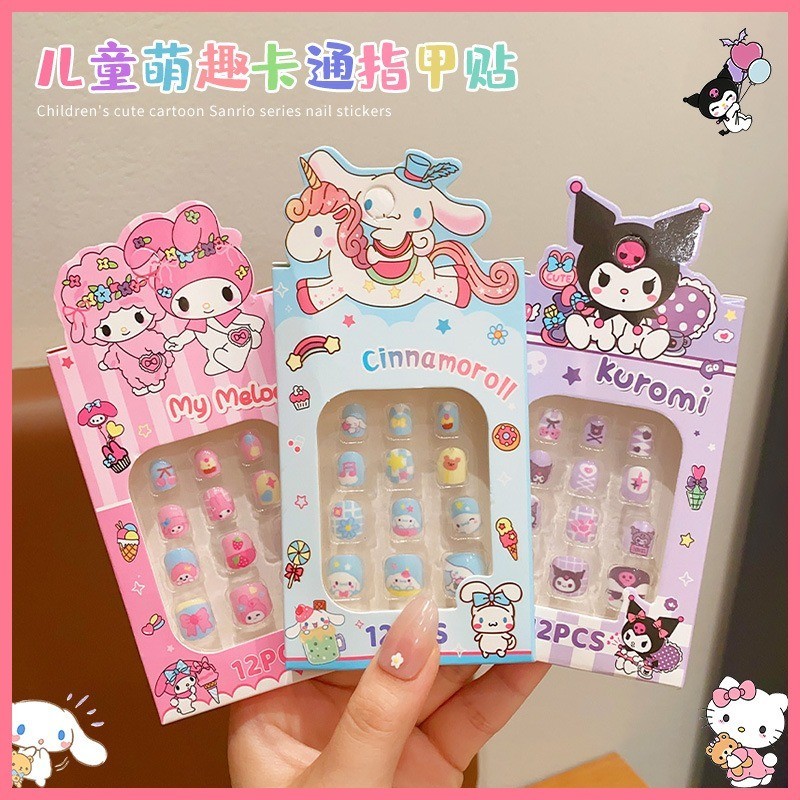 12 ชิ้นอะนิเมะ Sanrio เด็กเล็บปลอมแฟชั่นสติกเกอร์แต่งเล็บชุด Mymelody Kuromi Cinnamoroll ของขวัญ