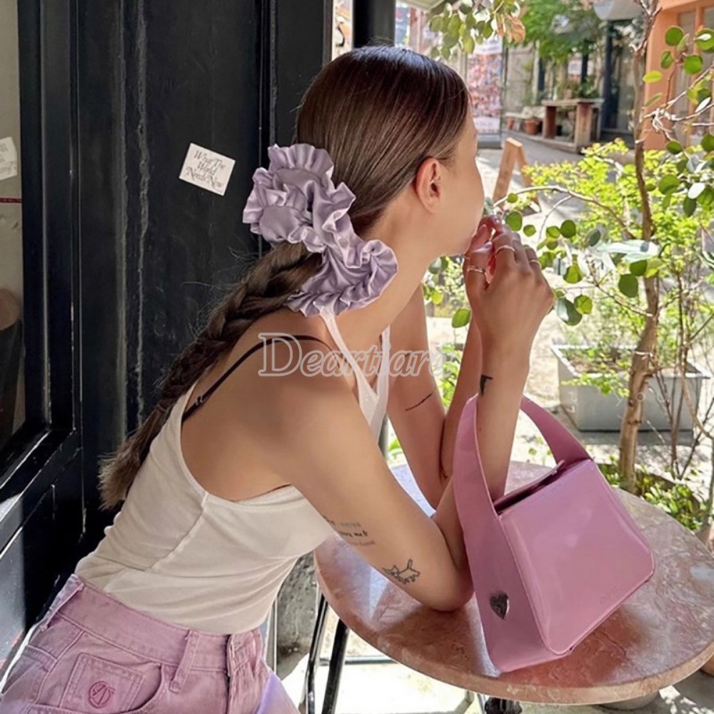 แฟชั่นบัลเล่ต์สไตล์จีบลูกไม้คาดศีรษะขนาดใหญ่ฝรั่งเศสซาตินขนาดใหญ่ลําไส้ห่วงผูกผมย้อนยุคที่มียางรัด