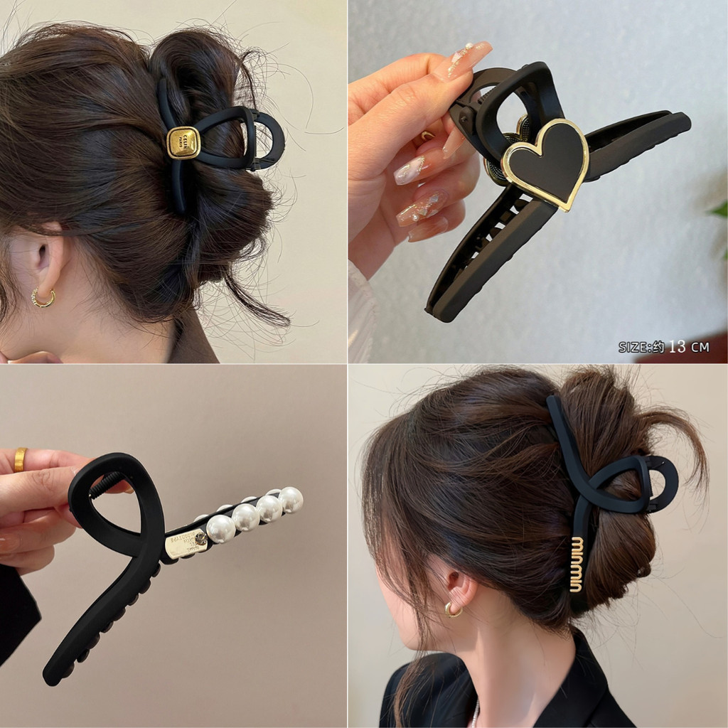 13ซม 2024 สไตล์ฤดูร้อนใหม่ที่เรียบง่ายหญิงจดหมายรักกิ๊บฉลามสีดําขนาดใหญ่ - รูปที่ 2