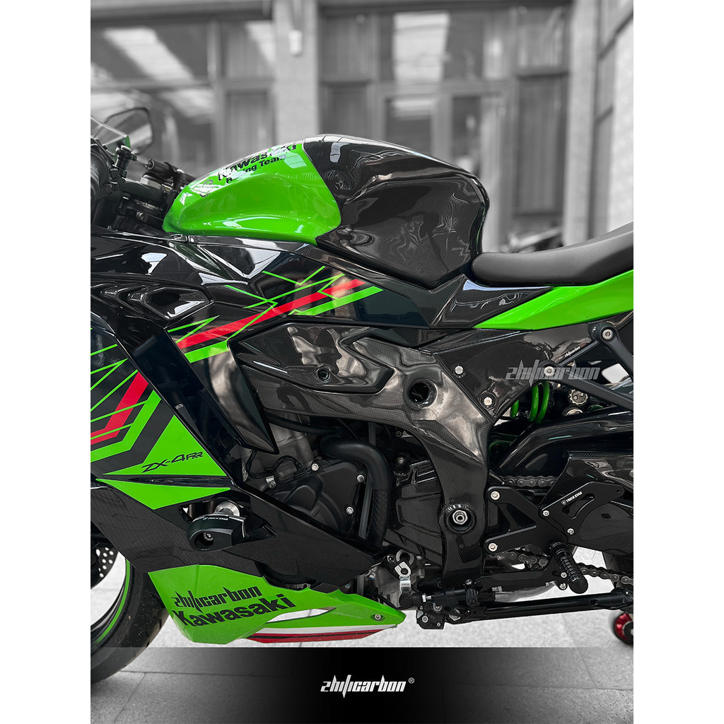 ของแต่งคาร์บอนไฟเบอร์แท้ZX4R /ZX4Rเพียวคาร์บอนแท้(ไม่ใช่หุ้มคาร์บอน) แฟริ่งแต่งครอบเฟรมคาร์บอนมอเตอร