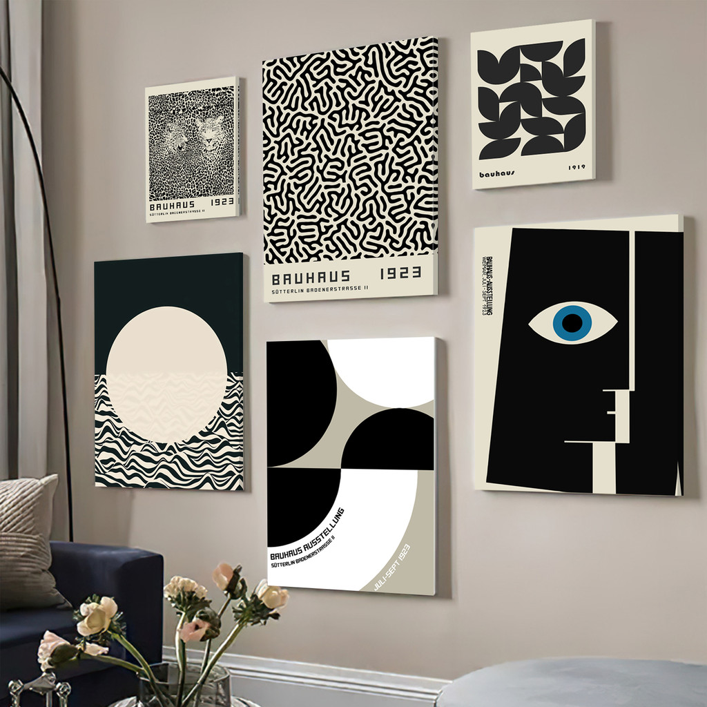 Bauhaus Line บทคัดย่อโปสเตอร์ Eye Leopard สีดํา Modern Nordic Wall Art ภาพวาดผ้าใบภาพสําหรับห้องนั่งเล่นตกแต่งบ้าน