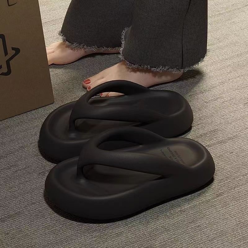 Icyสุดขายดี รองเท้าแตะหูหนีบแฟชั่นสุดน่ารัก ดีไซน์สวยพื้นนิ่มน้ำหนักเบาสวมใส่สบายมีกันลื่นแน่นๆ ราคาดีไม่แรงจับต้องไX139