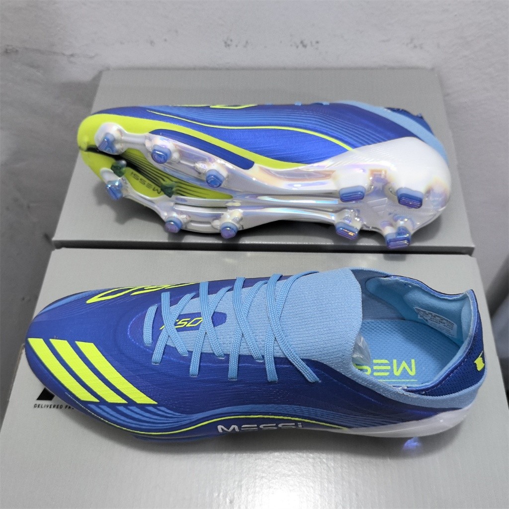 รองเท้าฟุตบอล F50 Pro F50+ ใหม่ปี 2025 ออกแบบมาเพื่อกันลื่นและทนทาน สำหรับเล่นบนสนามหญ้าจริง (FG)