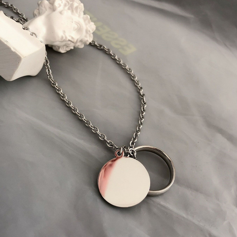 สร้อยคอ แบบโซ่ยาว พร้อมจี้ไทเทเนียม รูปแผ่นกลมและวงแหวน - รูปที่ 5