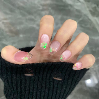 [กาวฟรี]เล็บปลอมแฮนด์เมดซากุระสีชมพูแมวตาออมเบรออกแบบสั้นสี่เหลี่ยมคางหมูอัลมอนด์สั้นรูปไข่หรูหรานํามาใช้ใหม่นาโทรเล็บปลอมที่ทําด้วยมือกดบนเล็บกานดา