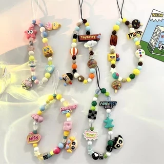 การ์ตูนน่ารักสร้อยข้อมือ 3D ตุ๊กตา SpongeBob SquarePants M เชือกถั่วพวงกุญแจหูฟังบลูทูธจี้เหมาะสําหรับโทรศัพท์มือถือทุกยี่ห้อและรุ่น