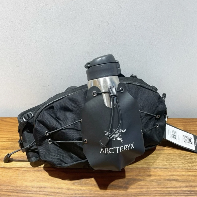 Arcteryx ไก่โครงกระดูกนกกระเป๋า Q5 Waistpack กลางแจ้งกันน้ําแฟชั่น Messenger Fanny กระเป๋าสะพายกระเป๋าหน้าอกเอวกระเป๋า