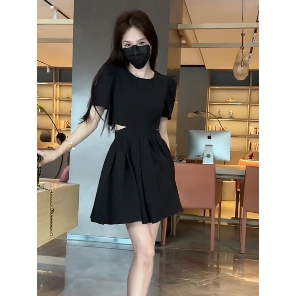 Mi.k Classy a-Line Dress ฤดูร้อนสไตล์ใหม่หญิงแคบ-เอว Slimmer ดูการออกแบบรู้สึก Hollow สั้นชุดสีดําเล็กๆน้อยๆ