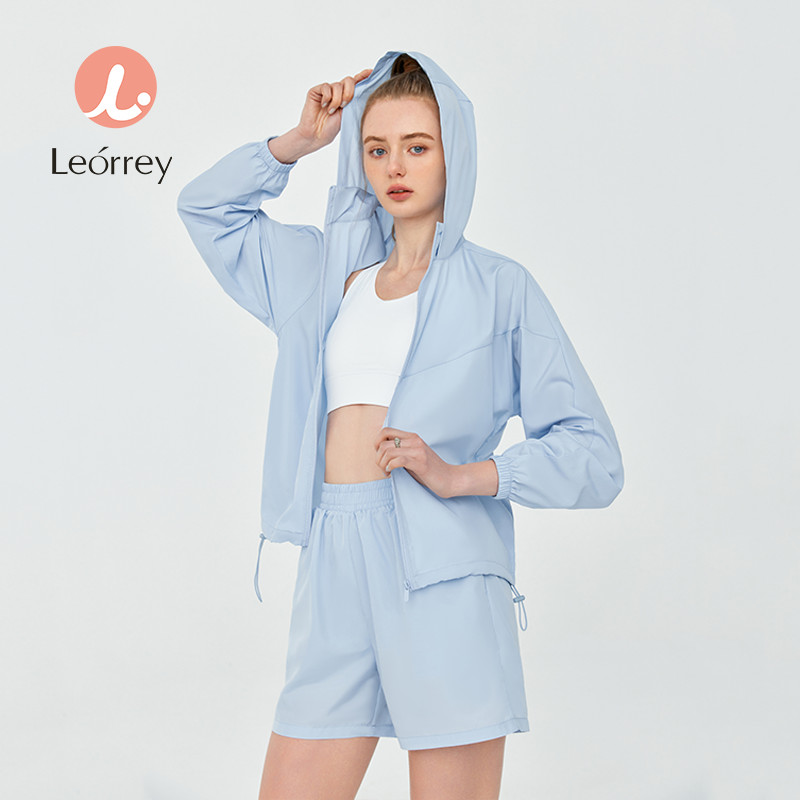 Leorrey-hooded Sun protective เสื้อผ้าหลวม Fit น้ำหนักเบา Breathable UPF50 UV Protection