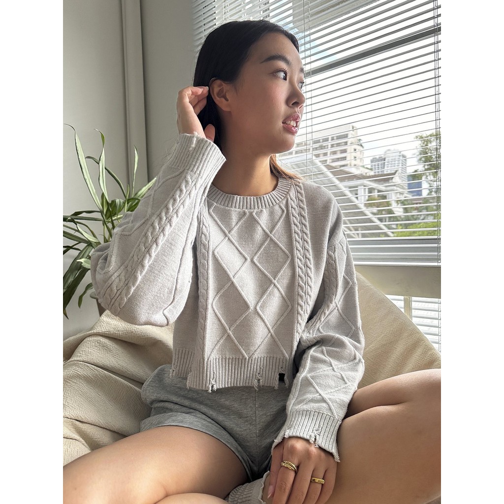 [Pomelo] เสื้อไหมพรมทรงครอป / Knit Crop Top